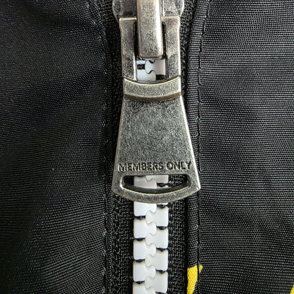 Members Only x Keith Haring Jacket Small Crowd Surfing Art Windbreaker 1/4 Zip - Picture 4 of 10